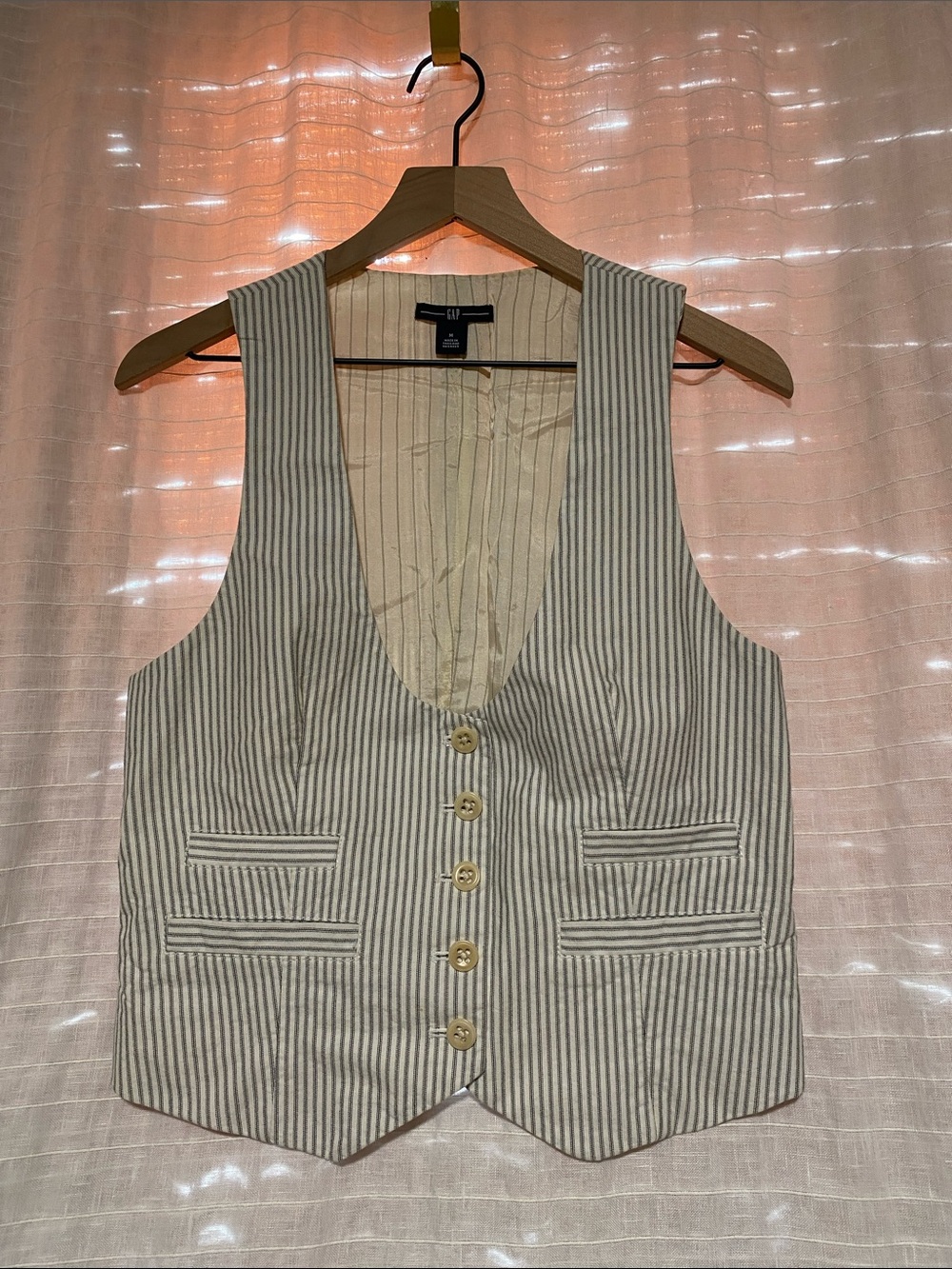GAP Cream and Navy Striped Linen-Blend Vest